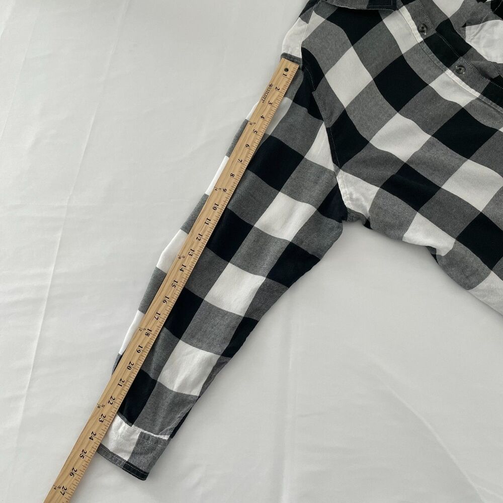 Magellan Outdoors Women’s 1X Black White Buffalo Plaid Button Up Shirt - Picture 5 of 8